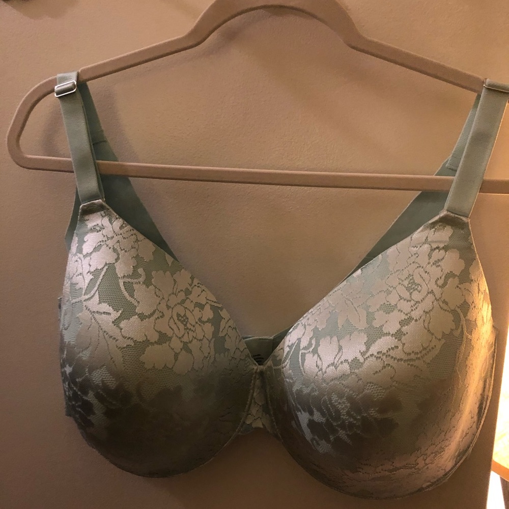 NWT Soma vanishing back bra 44DDD